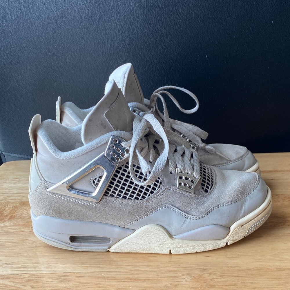 Air Jordan Frozen 4 Frozen Moments - Picture 2 of 13